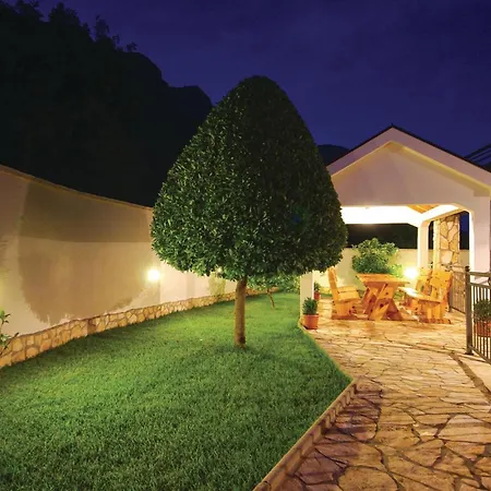 Stunning Apartment In Podaca With Kitchen Apartment *