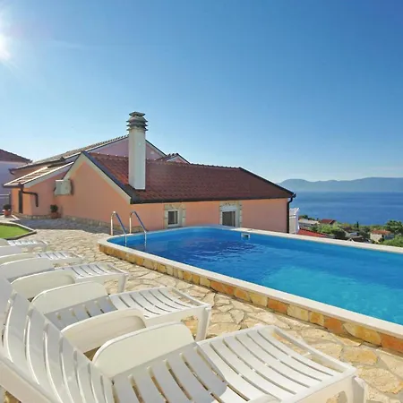 Apartment Stunning Apartment In Podaca With Kitchen *