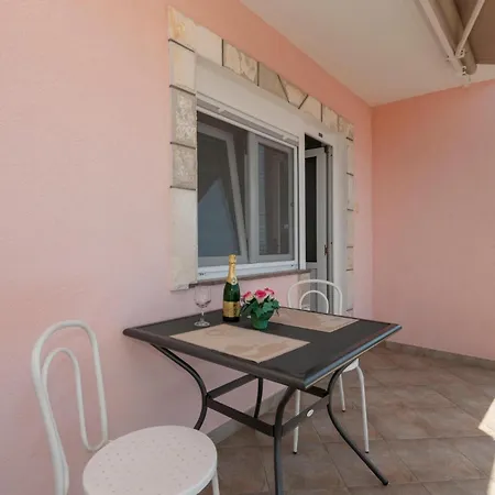 Stunning Apartment In Podaca With Kitchen Apartment