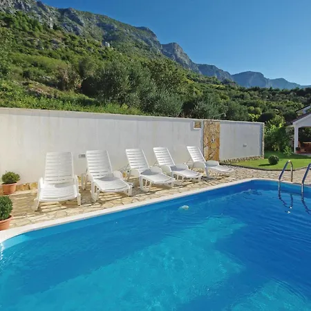 Stunning Apartment In Podaca With Kitchen Apartment